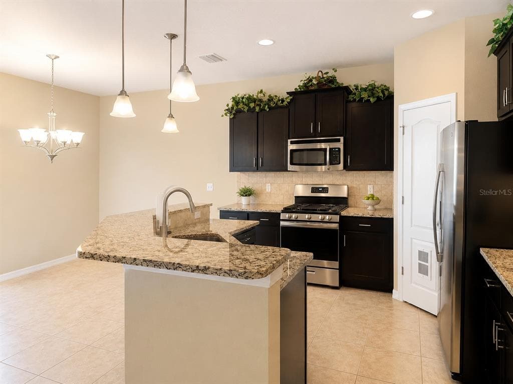 7436 SURREY PINES DRIVE, APOLLO BEACH, FL 33572 — zdjęcie 2
