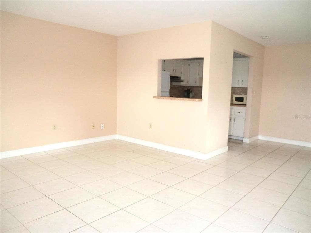 201 KINGS BOULEVARD # 15, SUN CITY CENTER, FL 33573 — zdjęcie 2