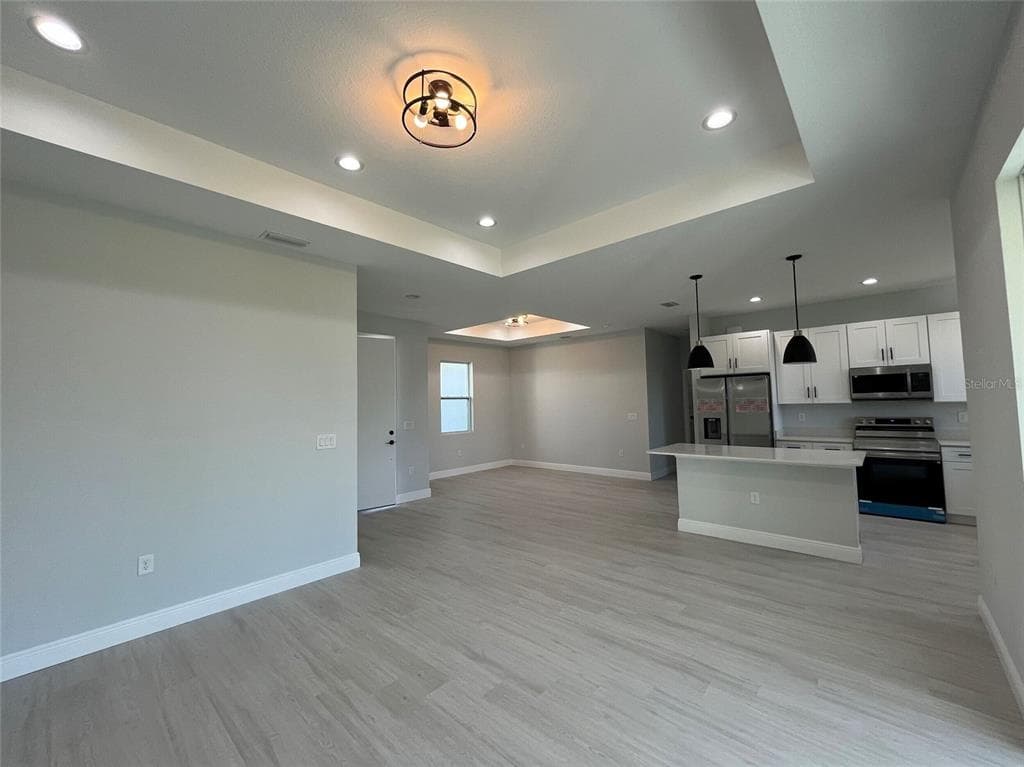13335 HOLTVILLE AVENUE, PORT CHARLOTTE, FL 33981 — zdjęcie 4