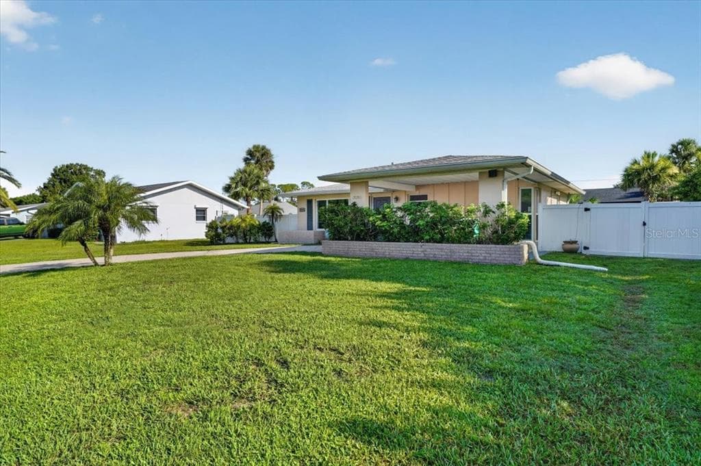 20286 BENTON AVENUE, PORT CHARLOTTE, FL 33952 — zdjęcie 4