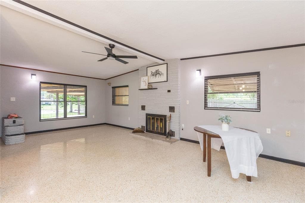 8813 FLAME VINE AVENUE, SEMINOLE, FL 33777 — zdjęcie 4