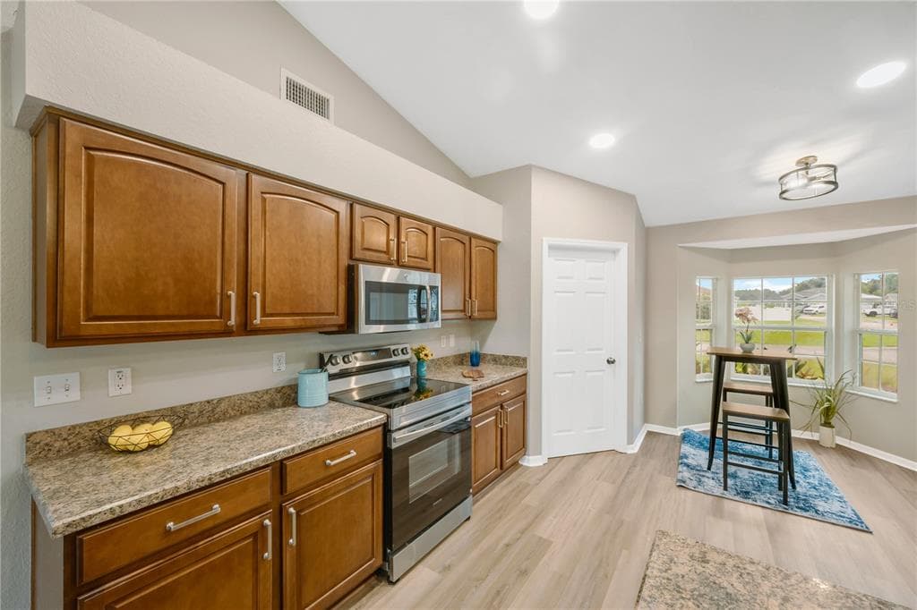 7811 PRINCETON MANOR CIRCLE, LAKELAND, FL 33809 — zdjęcie 2