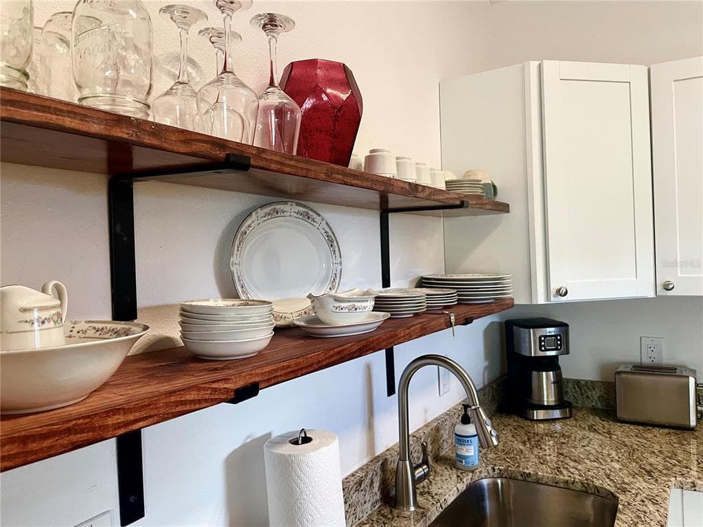 1484 CLEVELAND STREET, CLEARWATER, FL 33755 — zdjęcie 5