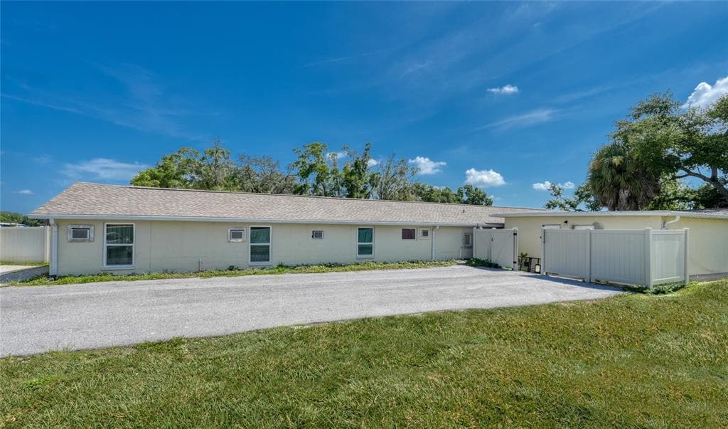 4615 N HESPERIDES STREET, TAMPA, FL 33614 — zdjęcie 4