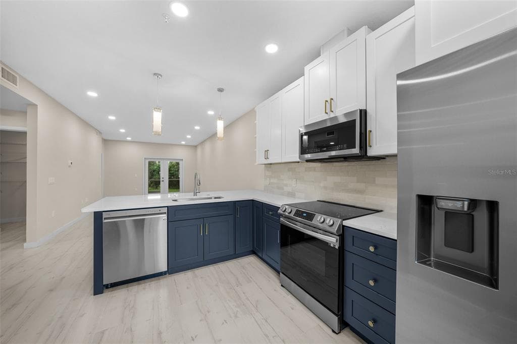 3890 34TH AVENUE S # 103, ST PETERSBURG, FL 33711 — zdjęcie 2