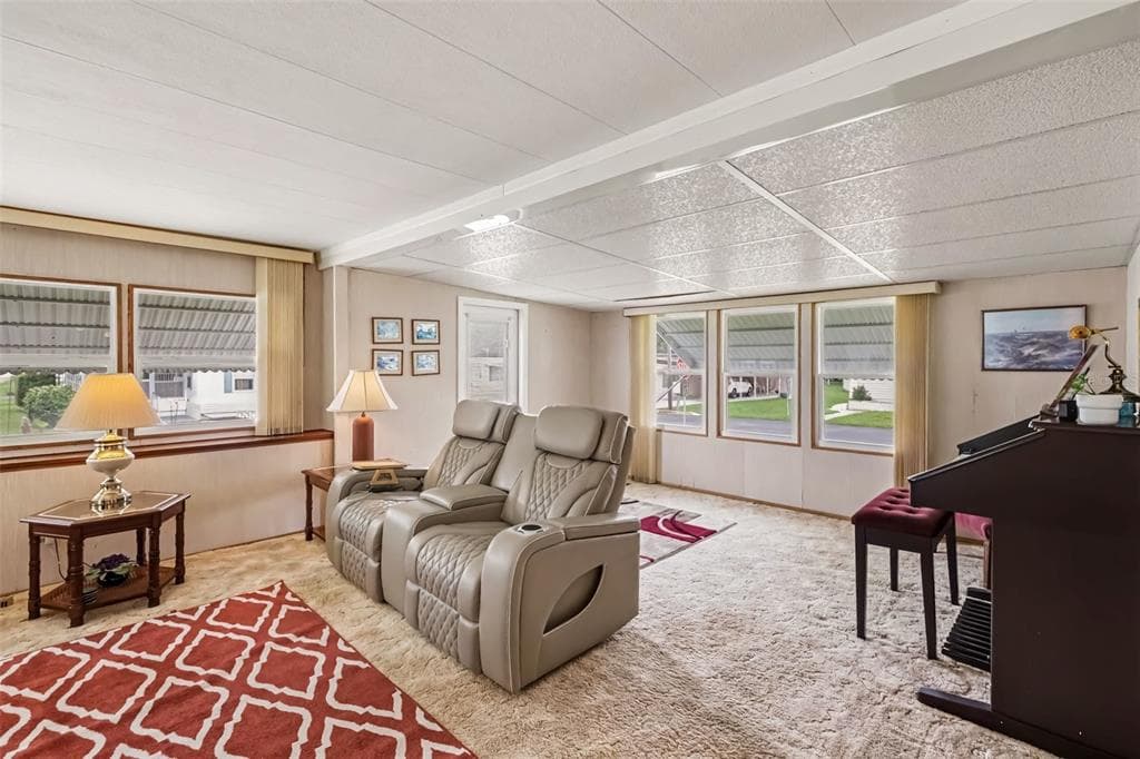 37249 HAMMOND DRIVE, ZEPHYRHILLS, FL 33541 — zdjęcie 2
