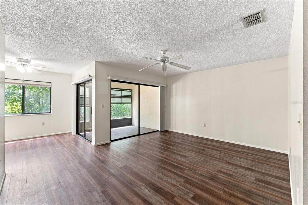 8013 PICKETTS COURT # 1, WEEKI WACHEE, FL 34613 — zdjęcie 2