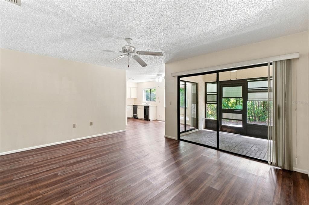 8013 PICKETTS COURT # 1, WEEKI WACHEE, FL 34613 — zdjęcie 3