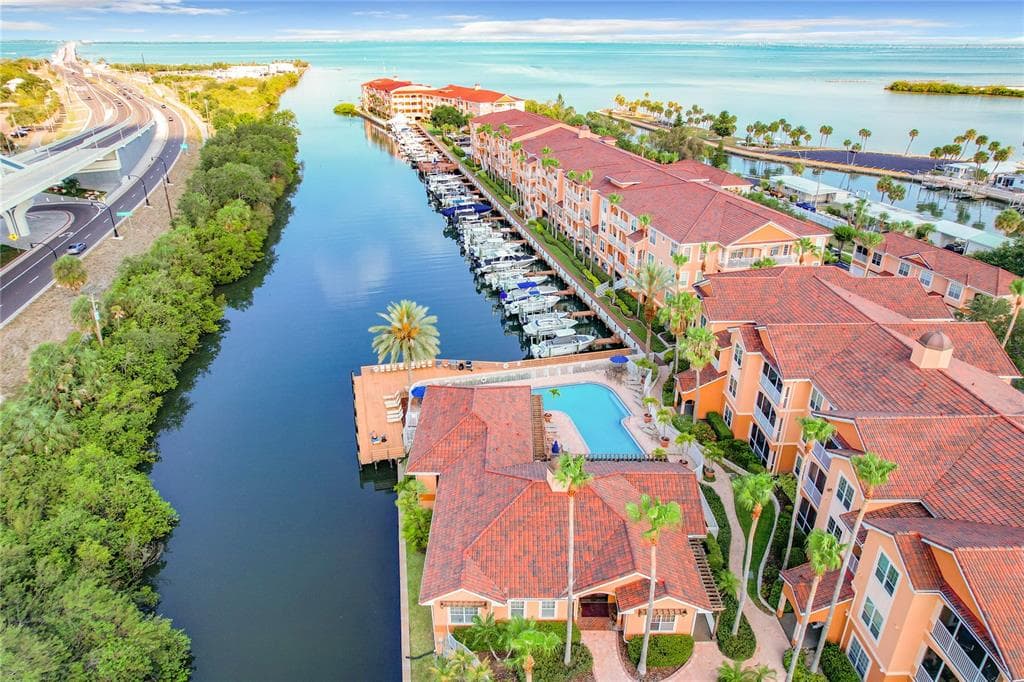 5000 CULBREATH KEY WAY # 4-306, TAMPA, FL 33611