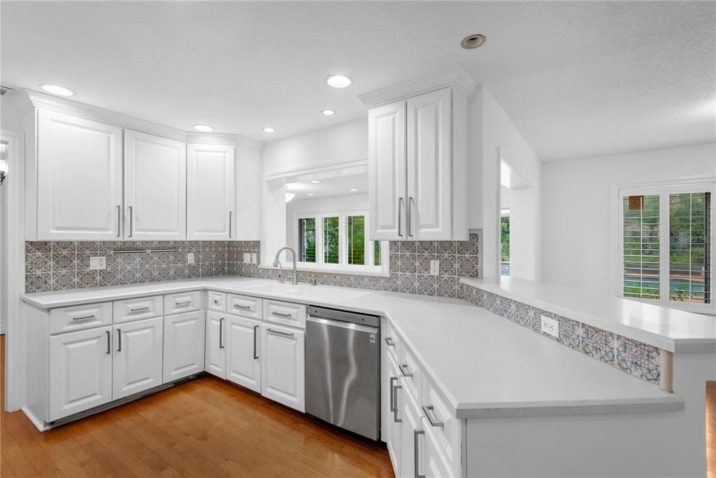 6663 DATE PALM AVENUE S, ST PETERSBURG, FL 33707 — zdjęcie 3