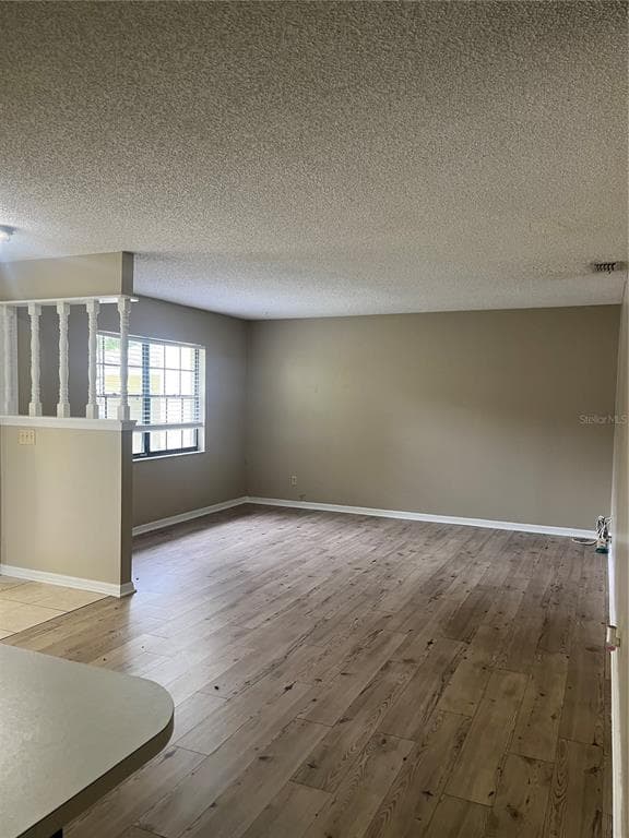 1506 E 1ST AVENUE, MOUNT DORA, FL 32757 — zdjęcie 2