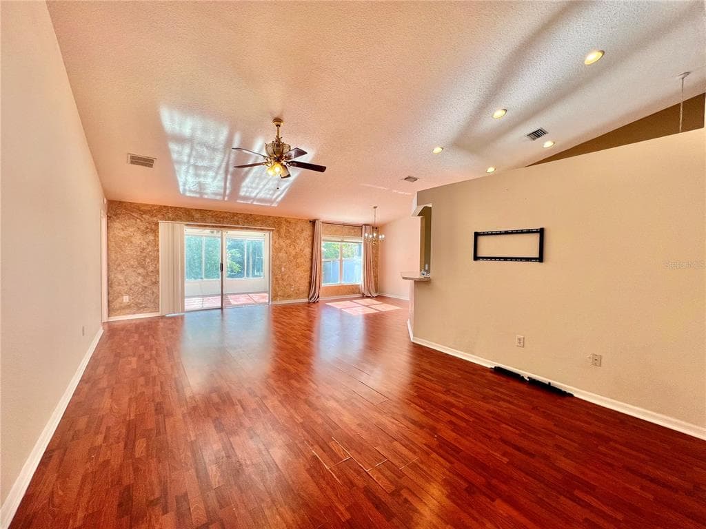 30728 IVERSON DRIVE, WESLEY CHAPEL, FL 33543 — zdjęcie 3