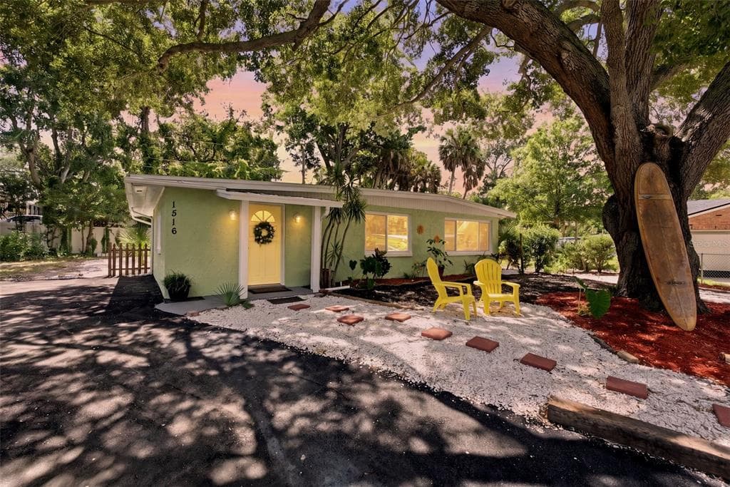 1516 ADELE PLACE, LARGO, FL 33770