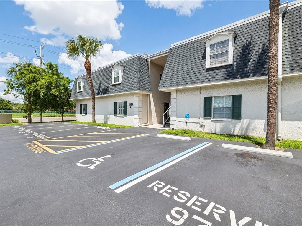 4335 AEGEAN DRIVE # 128A, TAMPA, FL 33611 — zdjęcie 5