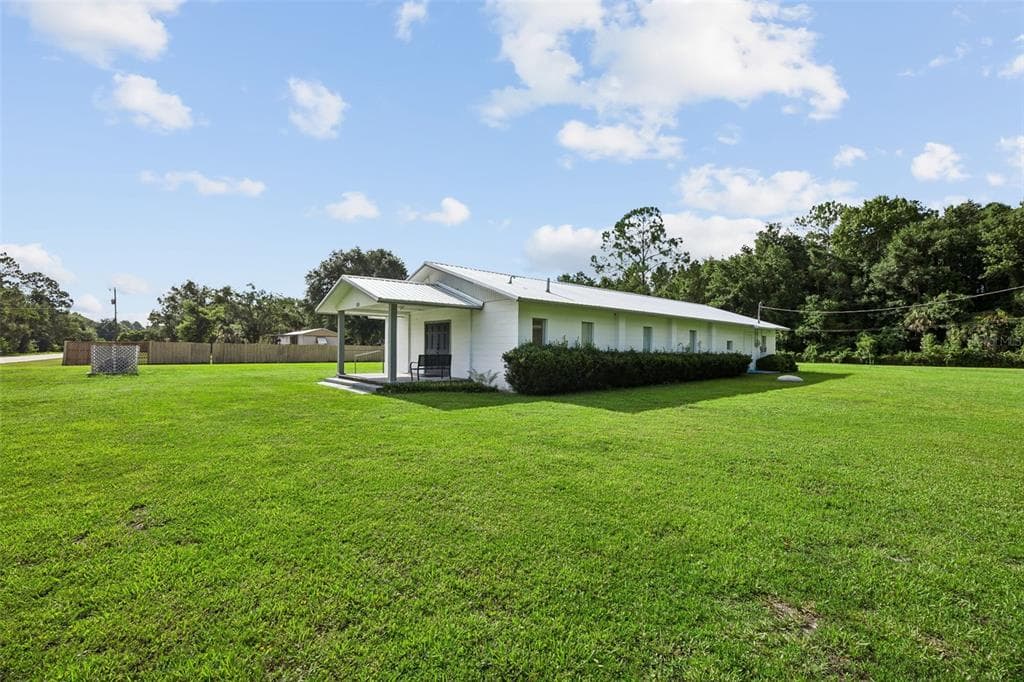 101 SESAME STREET, PALATKA, FL 32177