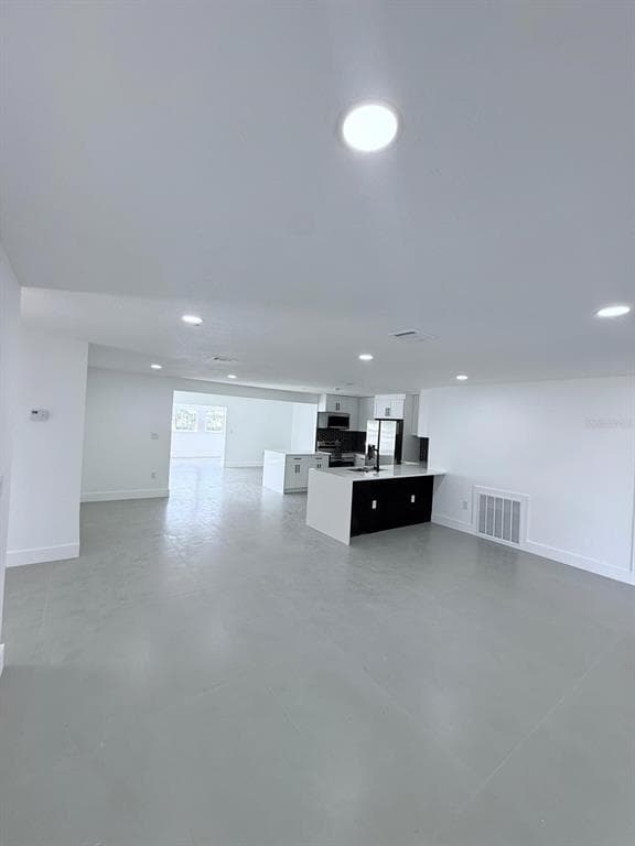 720 CAPRI BOULEVARD, ST PETERSBURG, FL 33706 — zdjęcie 2