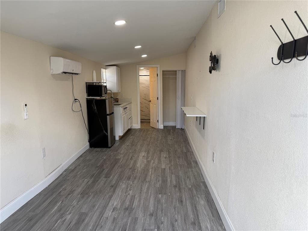 5620 1ST STREET # rear, ZEPHYRHILLS, FL 33542 — zdjęcie 2