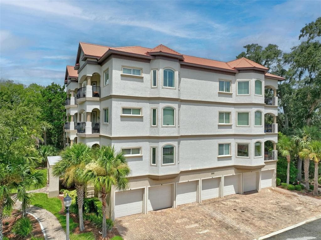 200 CEDAR COVE # 205, PALM COAST, FL 32137
