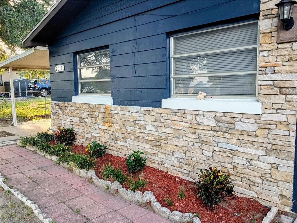 2010 PINE AVENUE, HAINES CITY, FL 33844 — zdjęcie 2