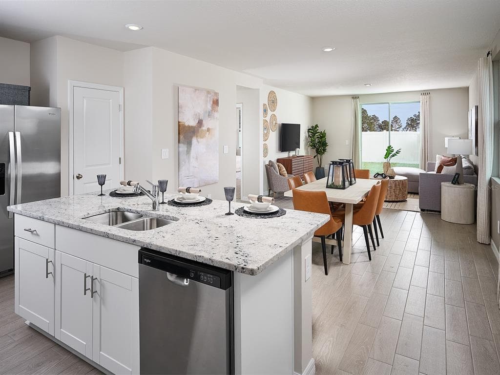 1533 BREKEY WAY, ZEPHYRHILLS, FL 33541 — zdjęcie 3