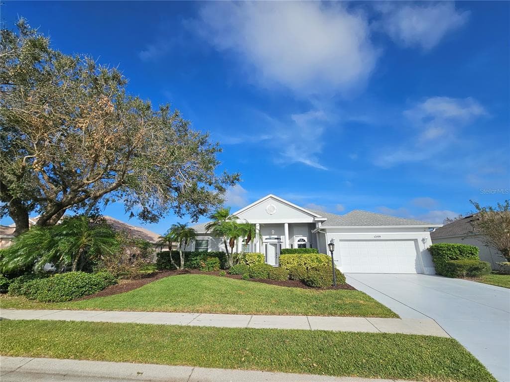 12109 CLUBHOUSE DRIVE, BRADENTON, FL 34202