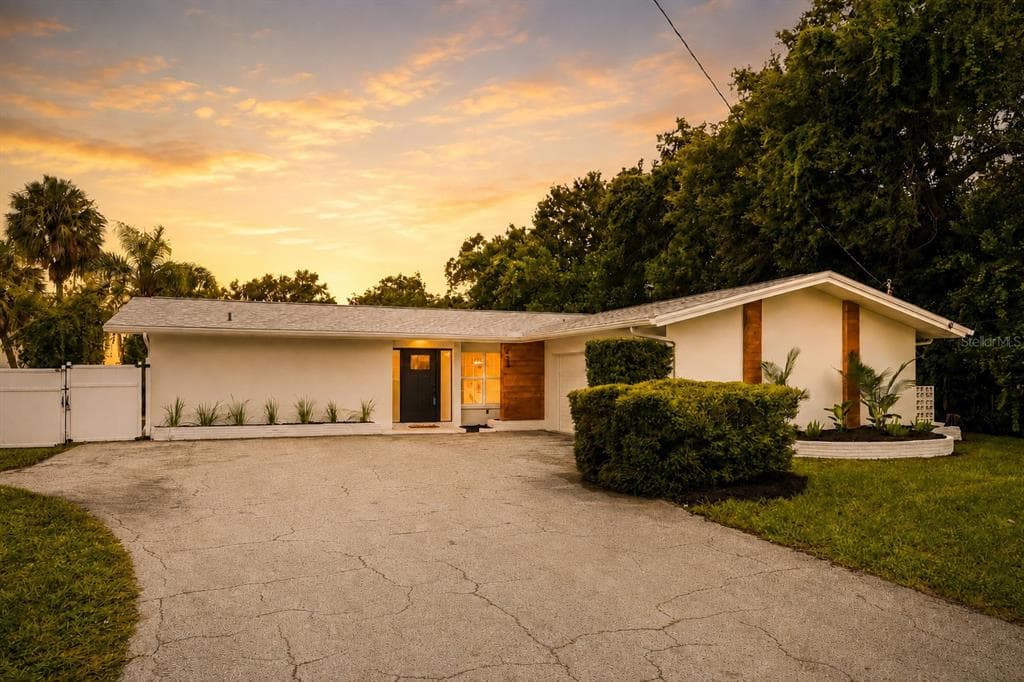435 MEHLENBACHER ROAD, LARGO, FL 33770
