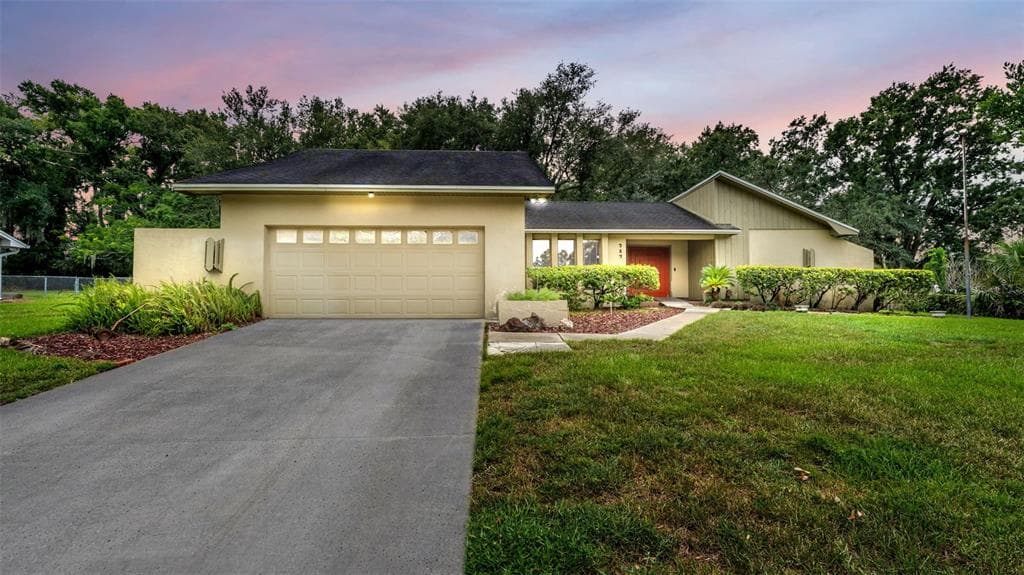 717 WOODHILL DRIVE, LAKELAND, FL 33813