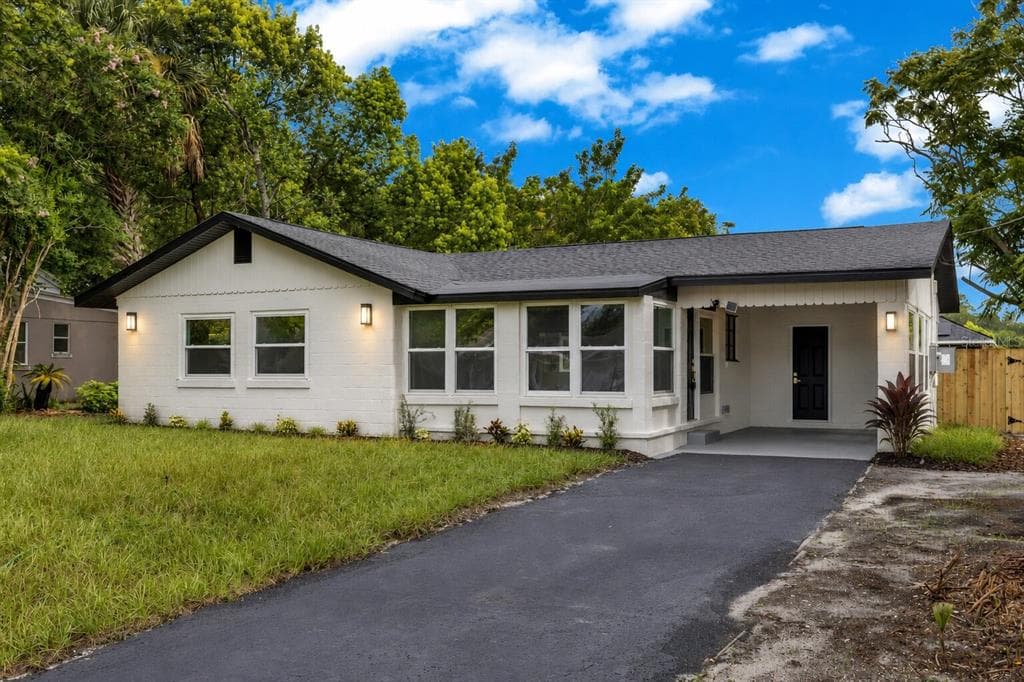 112 COLOMBA ROAD, DEBARY, FL 32713