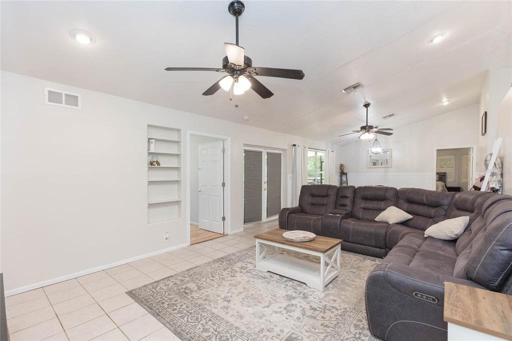 34299 BELT DRIVE, DADE CITY, FL 33523 — zdjęcie 3