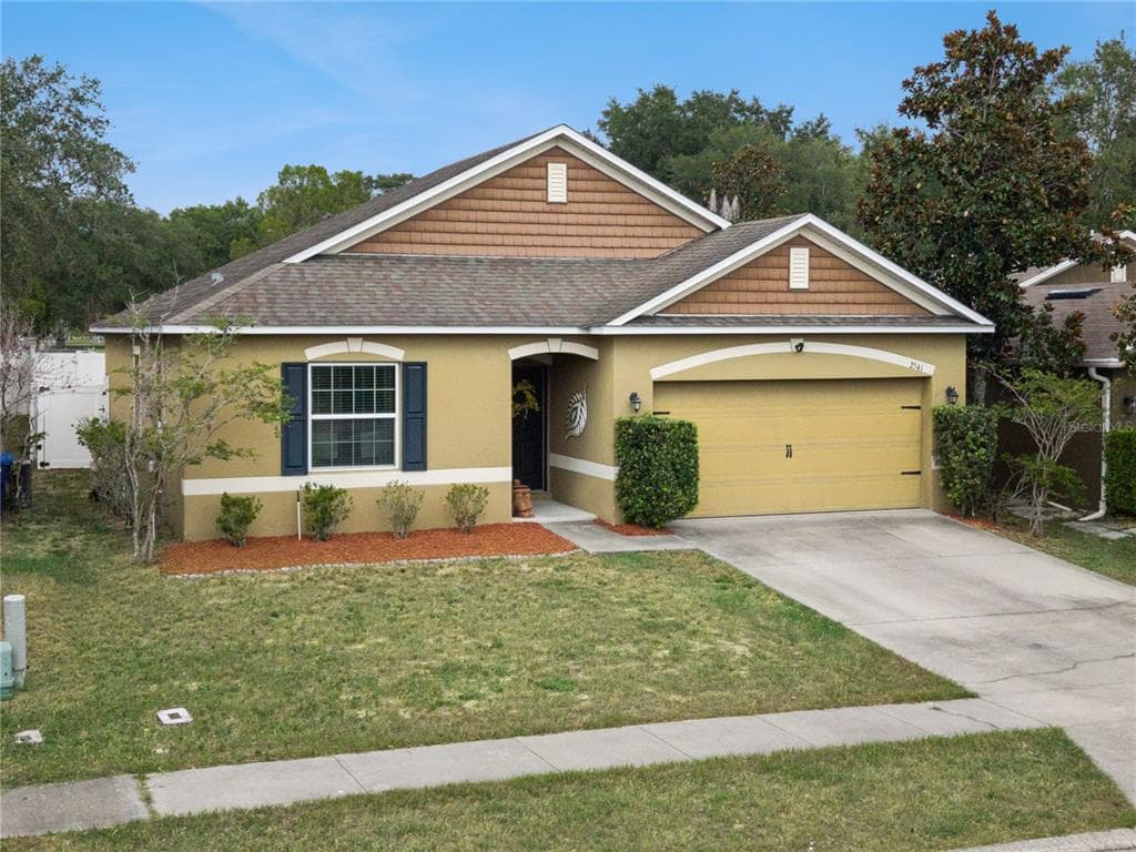 2541 MARTINS RUN, TAVARES, FL 32778