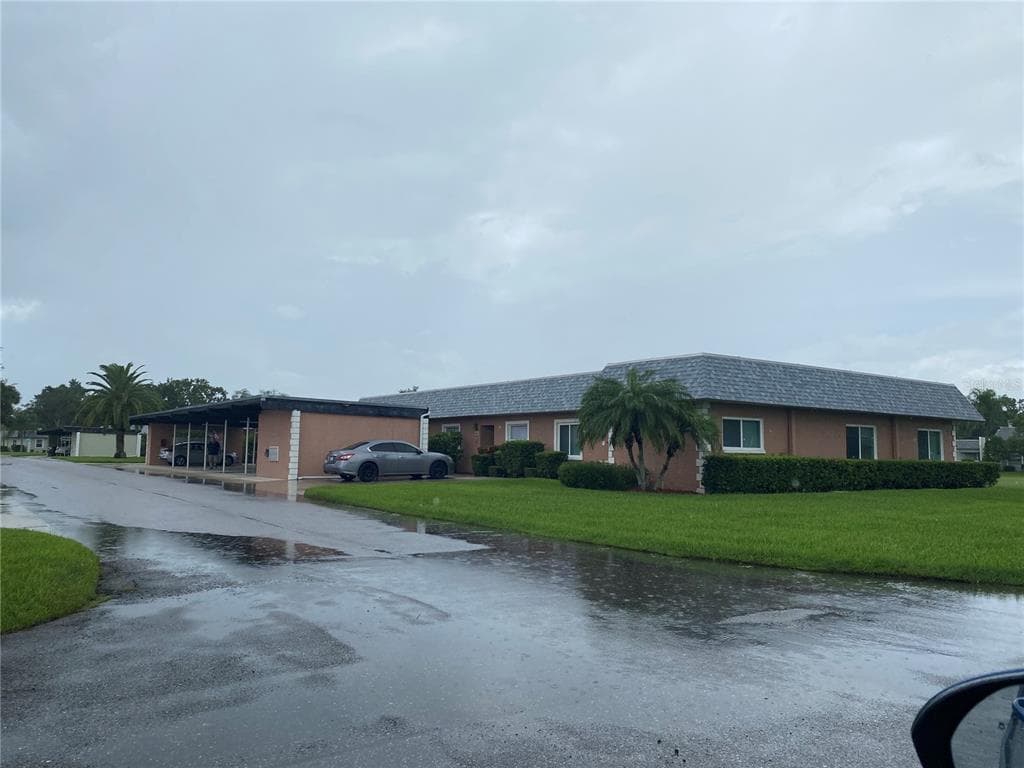 9609 MIDIRON COURT # 1, NEW PORT RICHEY, FL 34655 — zdjęcie 2