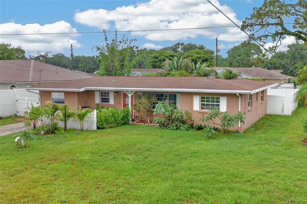 4701 SPAHN STREET, SARASOTA, FL 34232