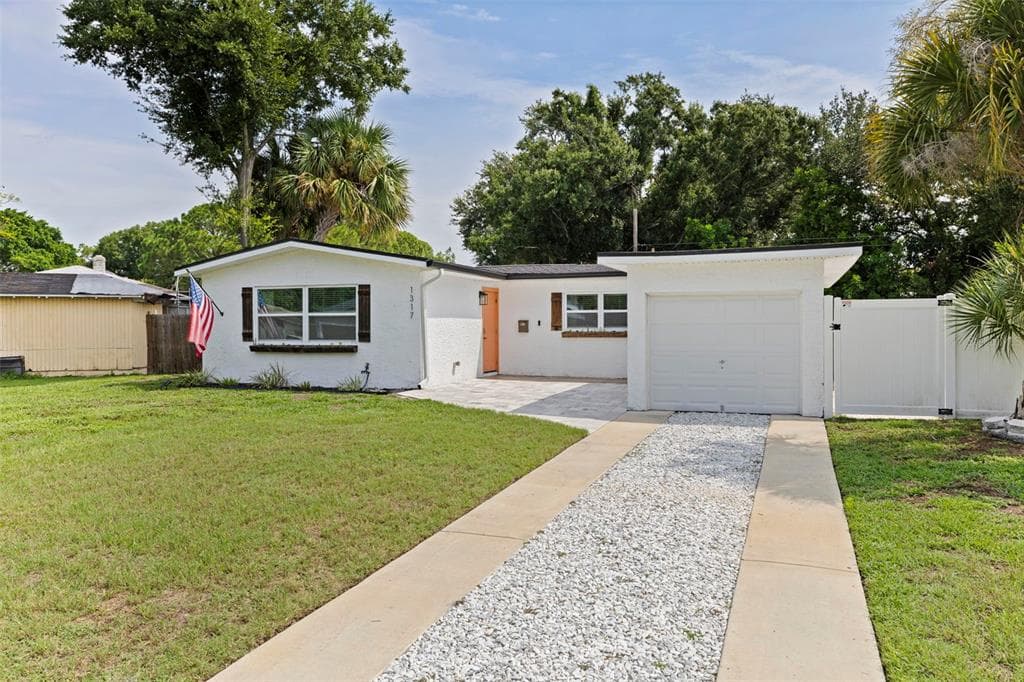 1317 ESSEX DRIVE N, ST PETERSBURG, FL 33710 — zdjęcie 2