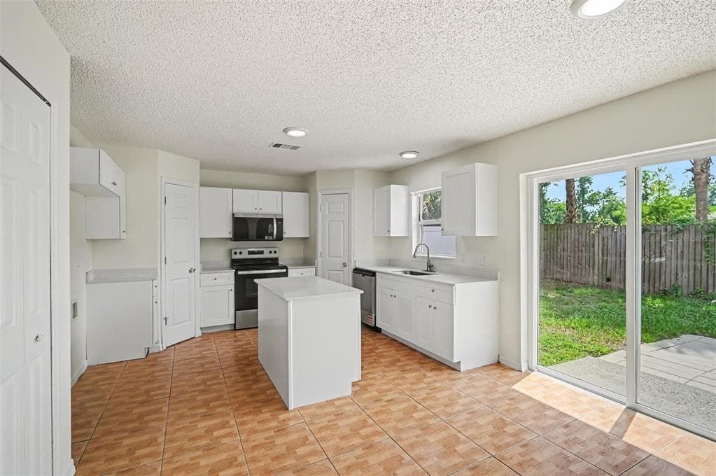 1093 AMANDA KAY CIRCLE, SANFORD, FL 32771 — zdjęcie 5