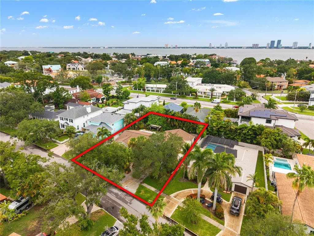 410 ERIE AVENUE, TAMPA, FL 33606