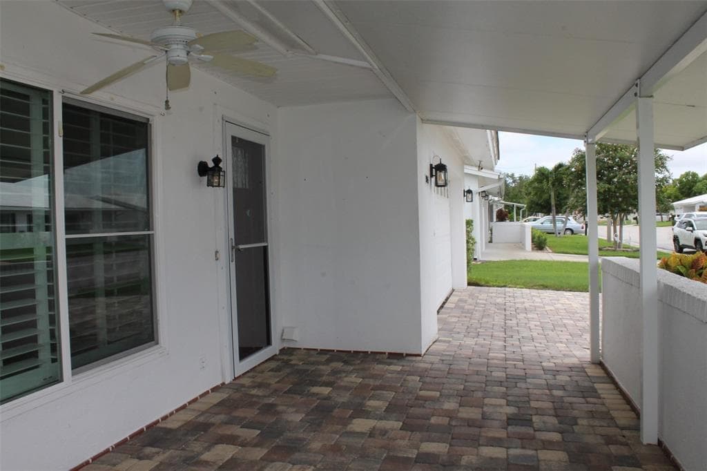 9045 40TH STREET N, PINELLAS PARK, FL 33782 — zdjęcie 2