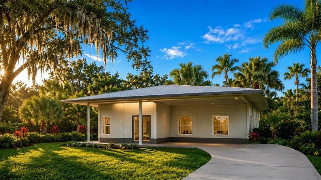102 TOMPKINS STREET, PORT CHARLOTTE, FL 33954