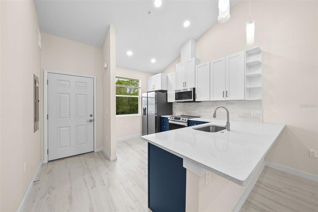 3890 34TH AVENUE S # 203, ST PETERSBURG, FL 33711 — zdjęcie 5