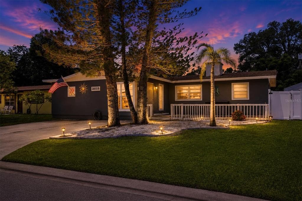 3818 BUCKEYE CIRCLE, SARASOTA, FL 34232