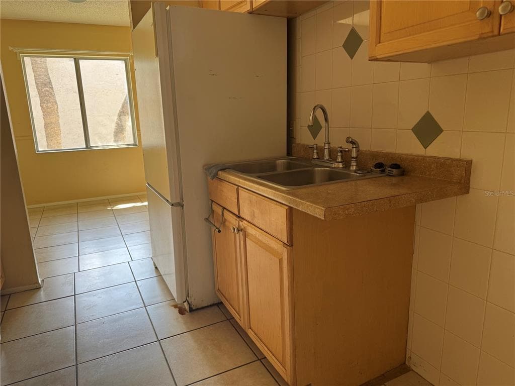 7512 NEEDLE LEAF PLACE # 52, TAMPA, FL 33617 — zdjęcie 4