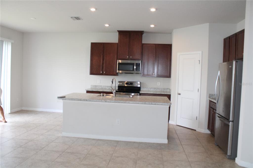 18337 FALLING PINE NEEDLE LANE, LAND O LAKES, FL 34638 — zdjęcie 3