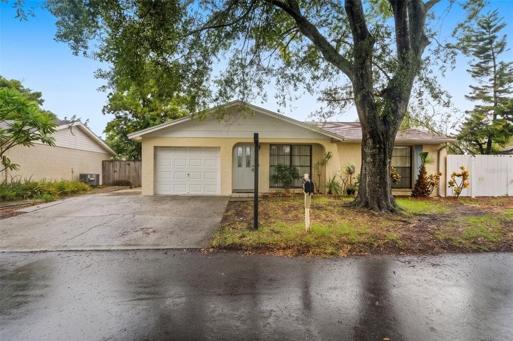 9403 AFTON COURT, TAMPA, FL 33615
