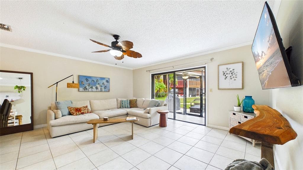 2122 TARPON LANDINGS DRIVE, TARPON SPRINGS, FL 34688 — zdjęcie 4