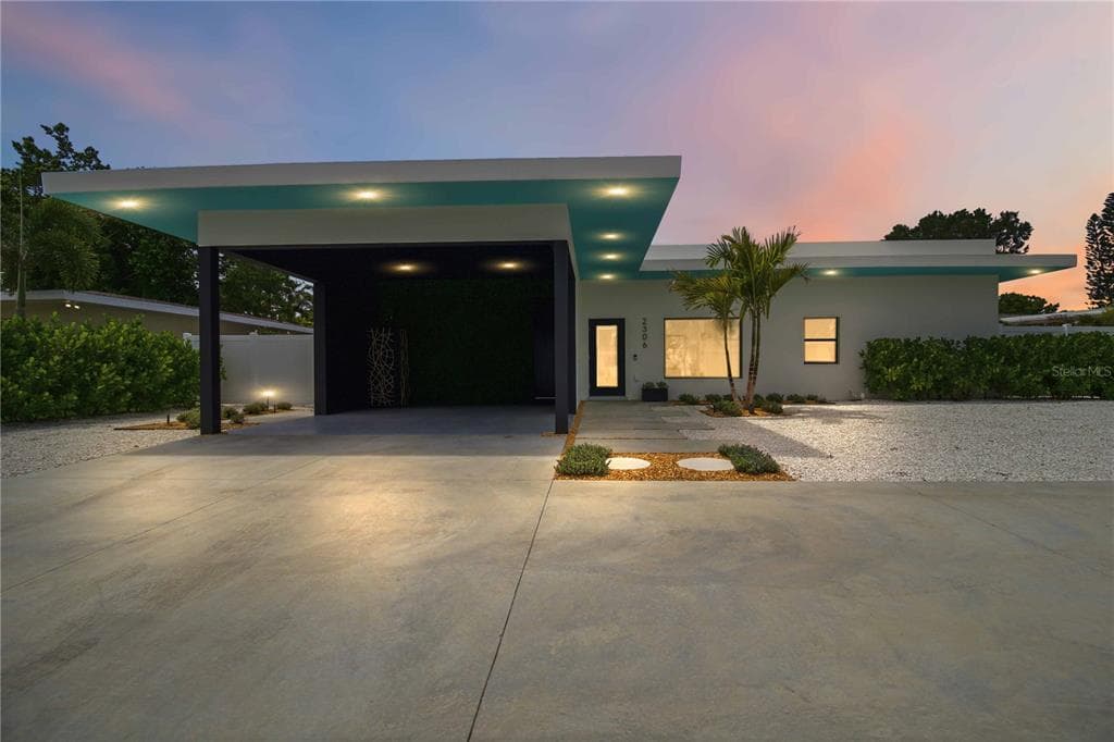 2306 VALENCIA DRIVE, SARASOTA, FL 34239