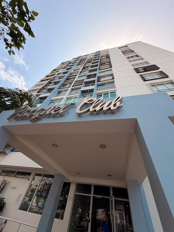 Ave Isla Verde RACQUET CLUB # 2, CAROLINA, PR 00979