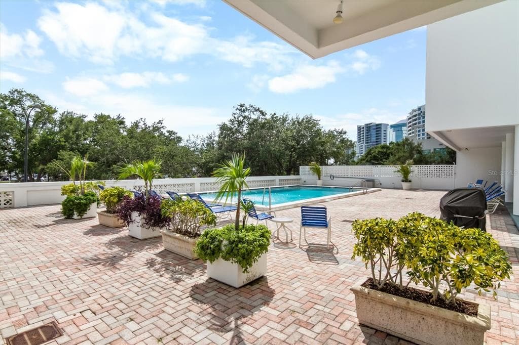 33 S GULFSTREAM AVENUE # 305, SARASOTA, FL 34236 — zdjęcie 4