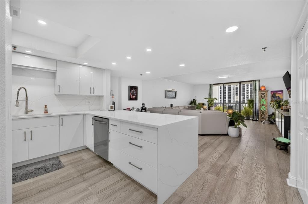 530 E CENTRAL BOULEVARD # 803, ORLANDO, FL 32801 — zdjęcie 3