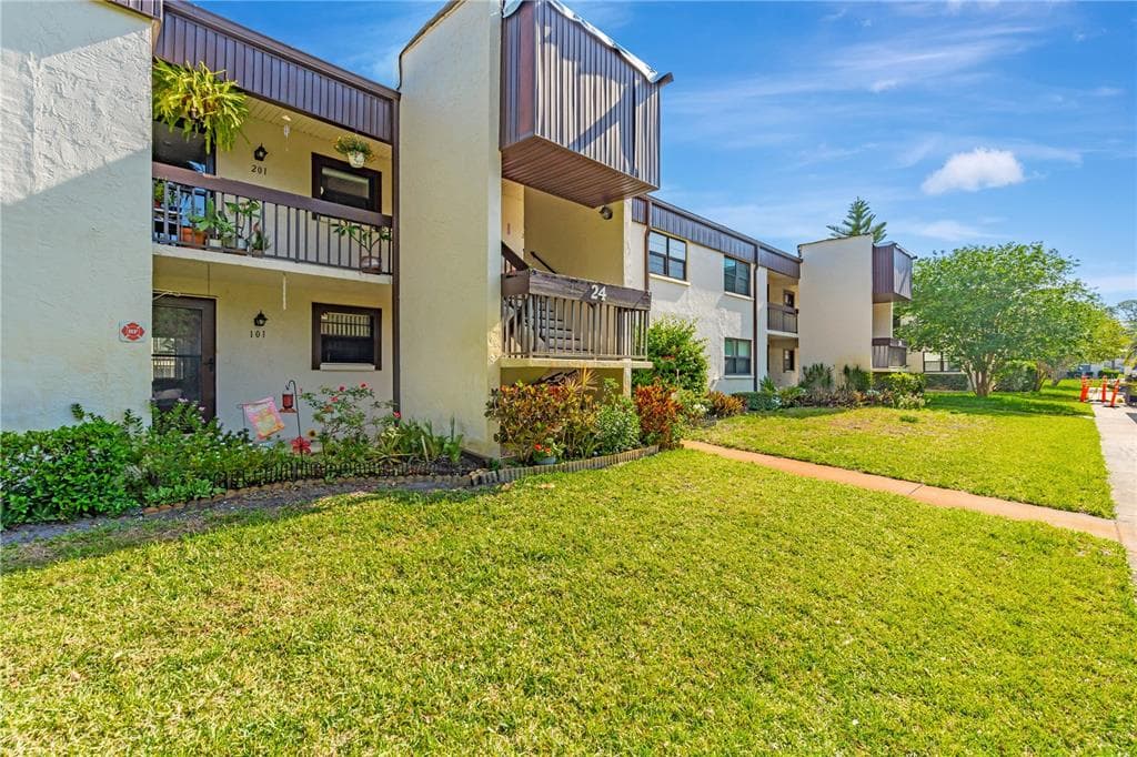 2400 WINDING CREEK BOULEVARD # 24-102, CLEARWATER, FL 33761