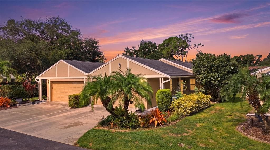 308 CHARTLEY COURT N, SARASOTA, FL 34232
