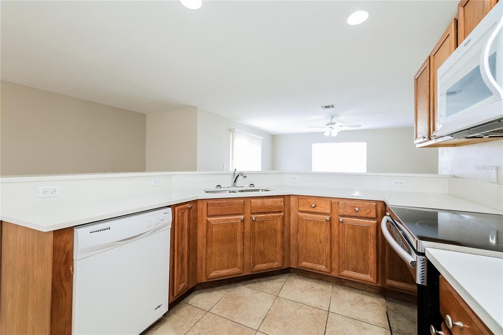480 DANUBE DRIVE, POINCIANA, FL 34759 — zdjęcie 5